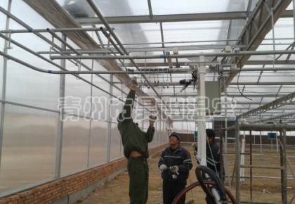 Greenhouse mobile waterwheel